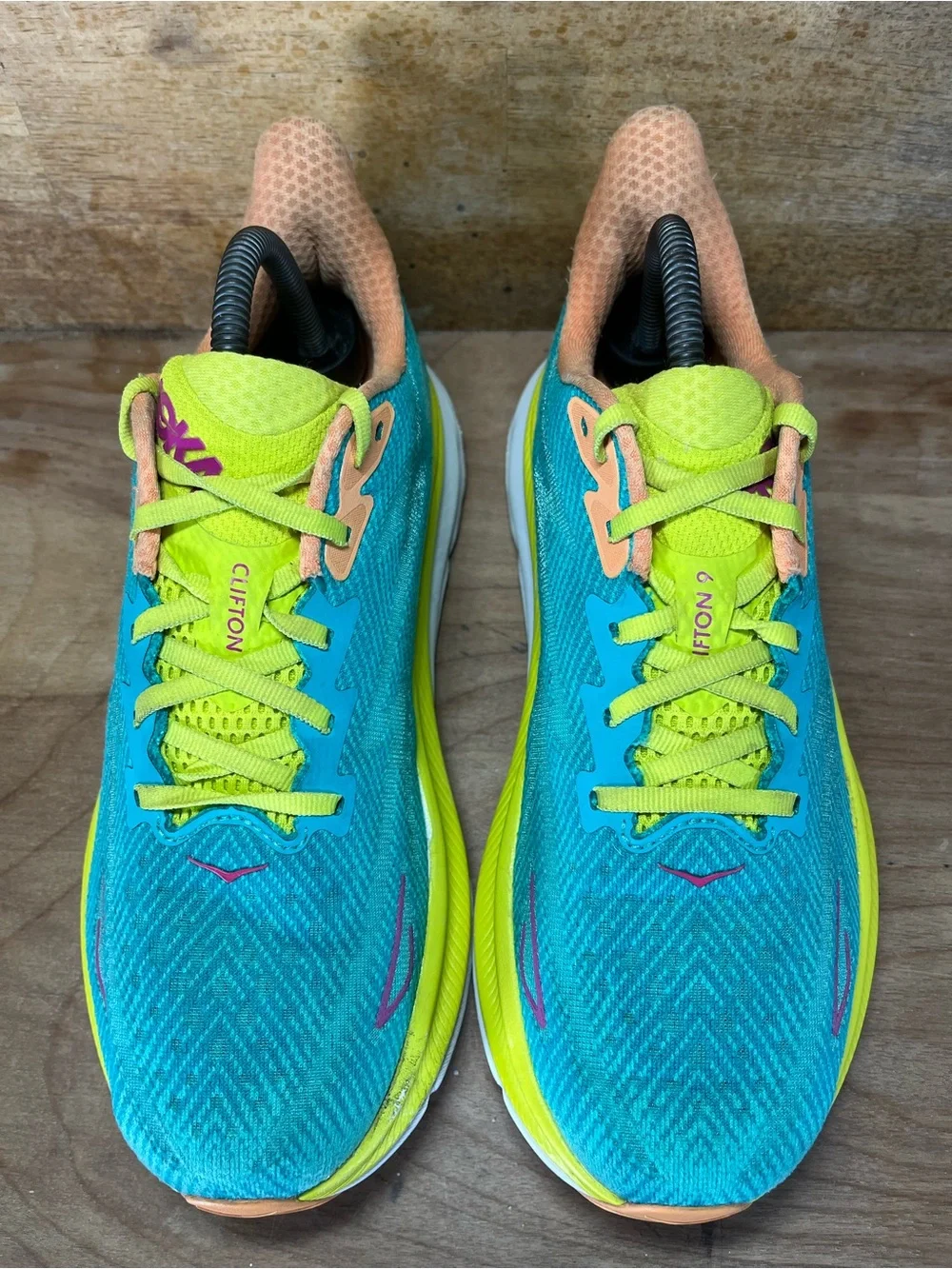 Hoka One One Clifton 9 Mens Size 8 Running Shoes Ceramic Evening Primrose